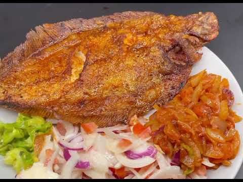 Poisson sol frit accompagné d’attiéké avec mon assaisonnement de poisson fait maison_.jpeg