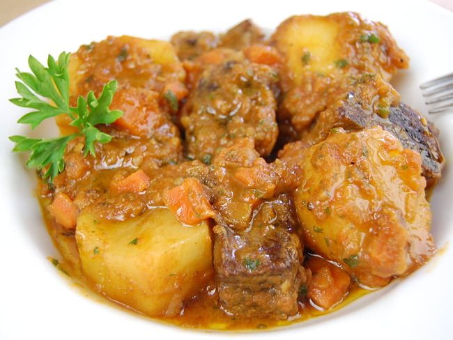 Ragoût de boeuf aux pommes de terre - Recette par Tchop-Afrik'A Cuisine.jpeg